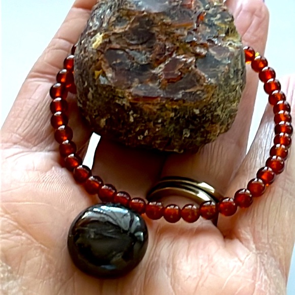 Garnet Bracelet Gift Set - Picture 7 of 12